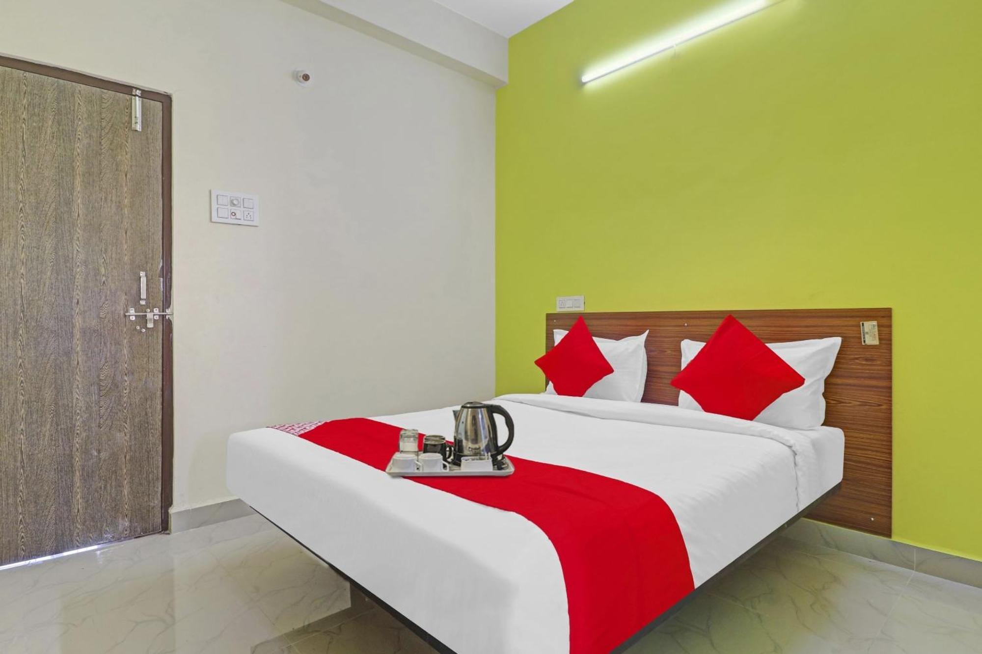 Super Collection O Elite Stay Near Habsiguda Metro Station Haiderabad Buitenkant foto