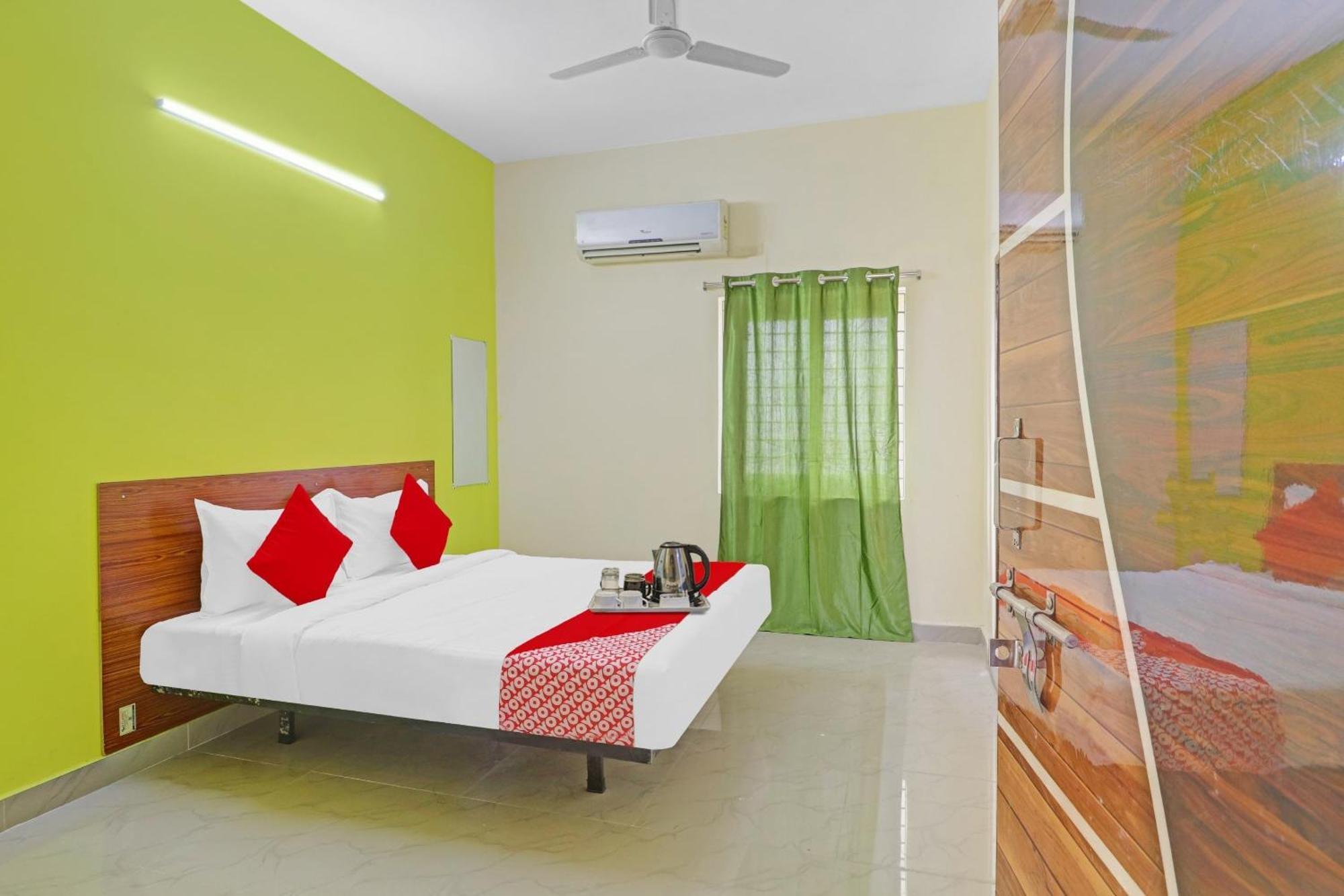 Super Collection O Elite Stay Near Habsiguda Metro Station Haiderabad Buitenkant foto