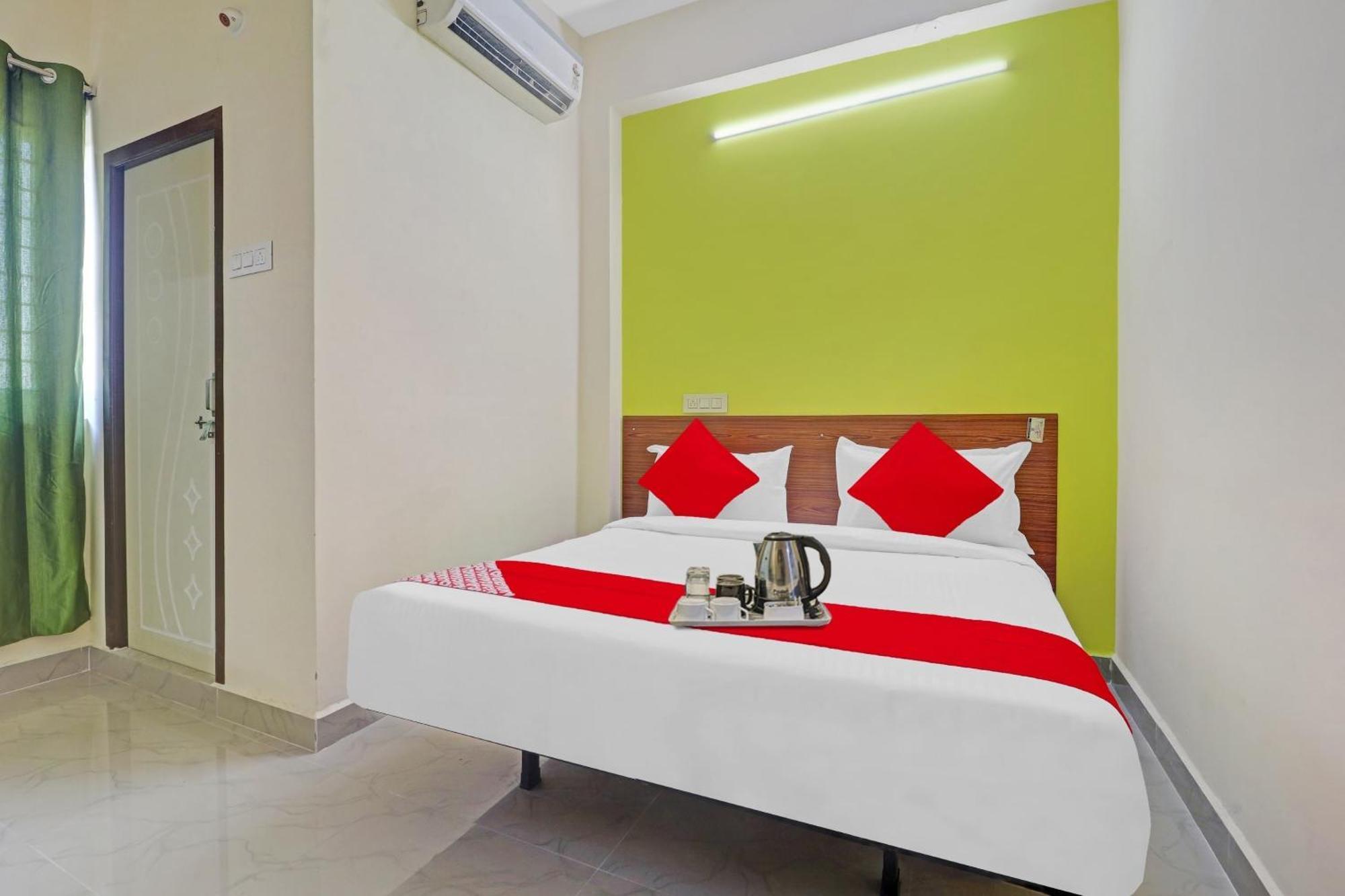 Super Collection O Elite Stay Near Habsiguda Metro Station Haiderabad Buitenkant foto