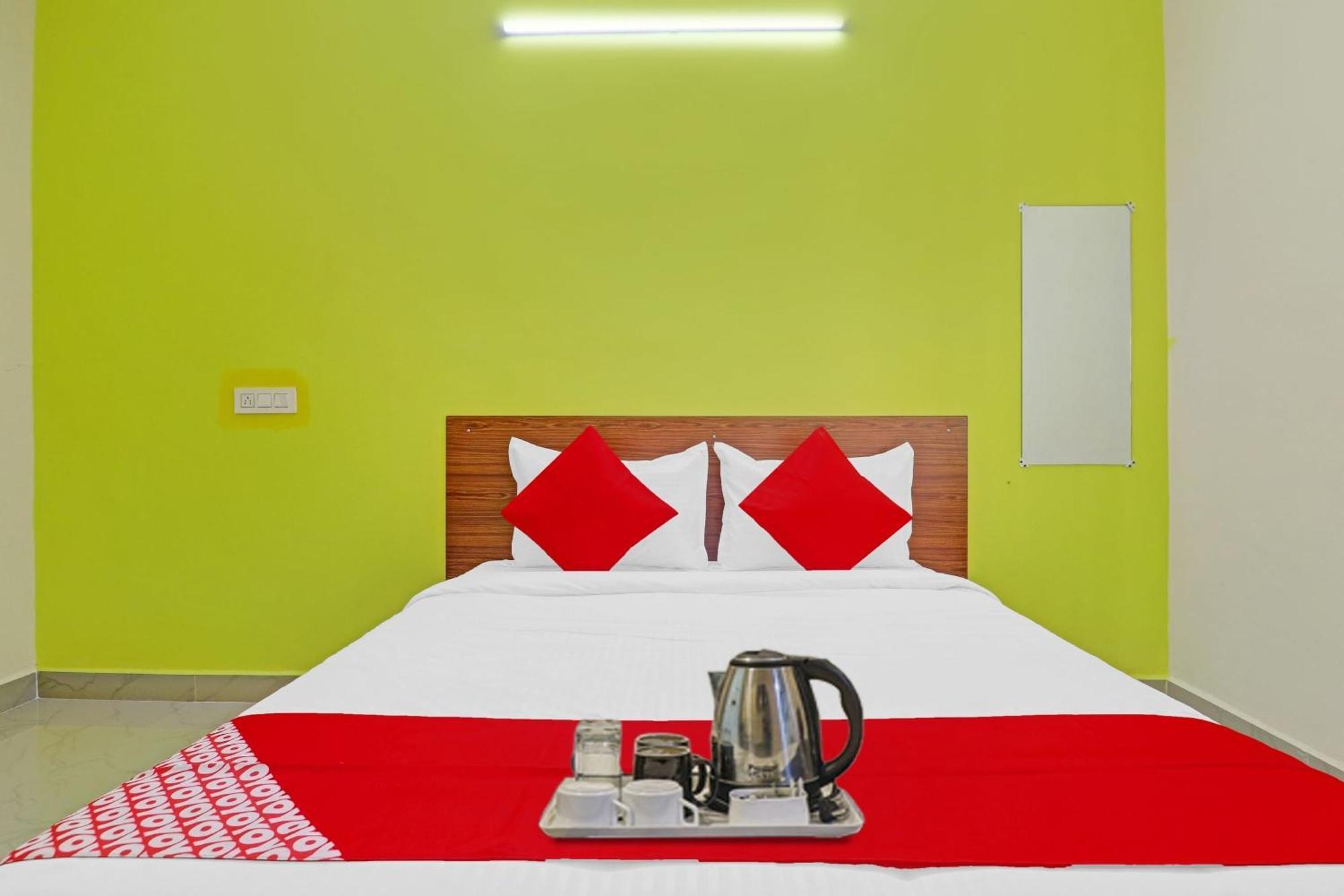 Super Collection O Elite Stay Near Habsiguda Metro Station Haiderabad Buitenkant foto