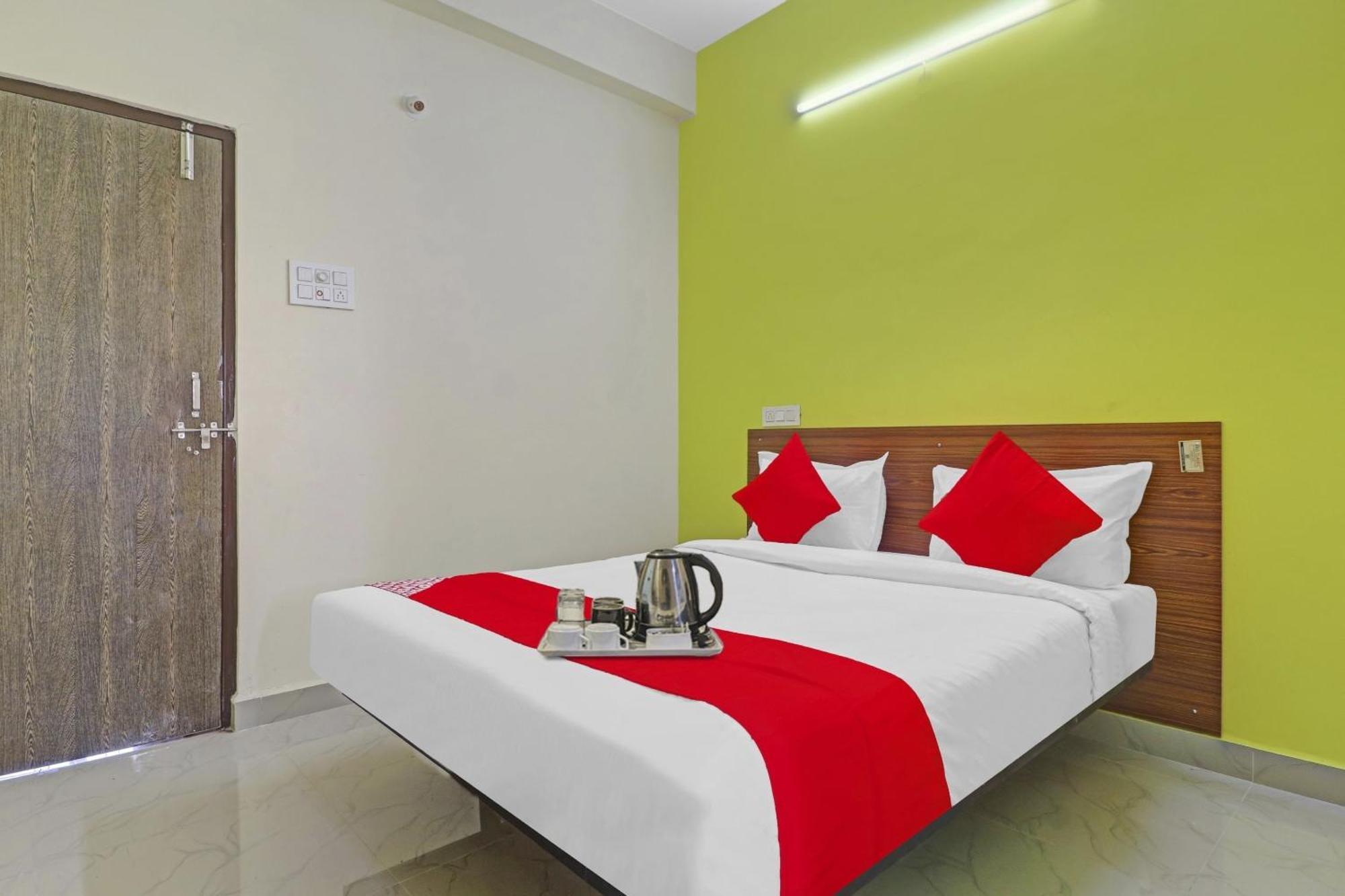 Super Collection O Elite Stay Near Habsiguda Metro Station Haiderabad Buitenkant foto