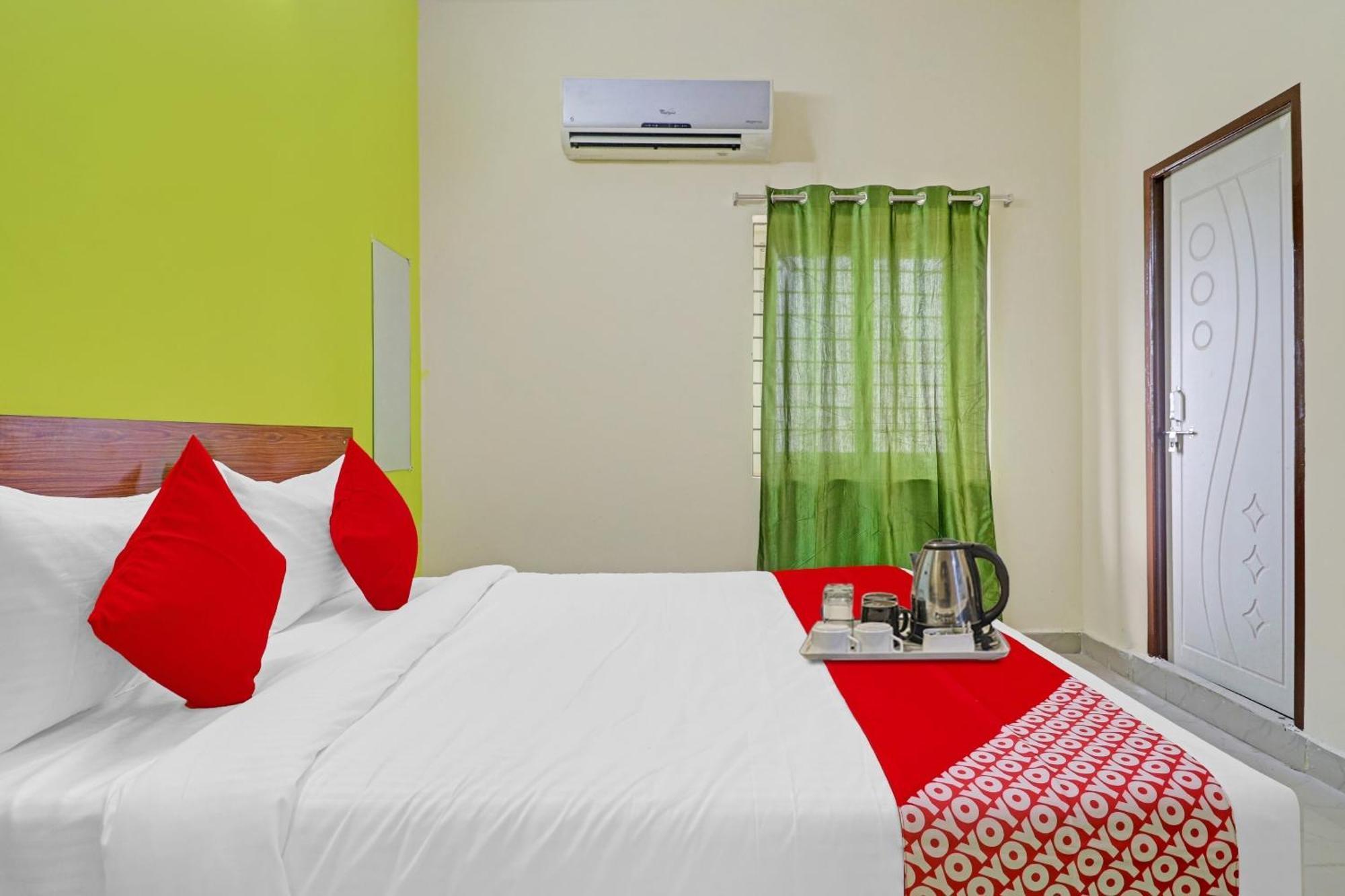 Super Collection O Elite Stay Near Habsiguda Metro Station Haiderabad Buitenkant foto